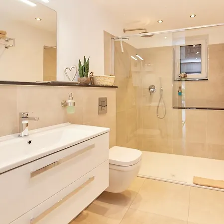 Luxus Mosel-zeit Neu 2023 Apartamento Zell an der Mosel